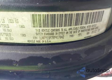 1994 Jeep Wrangler / Yj S z USA, uszkodzony, nr VIN 1J4FY19P7RP417042